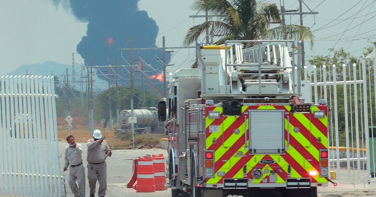 Mexico's Pemex says fire under control at Salina Cruz refinery